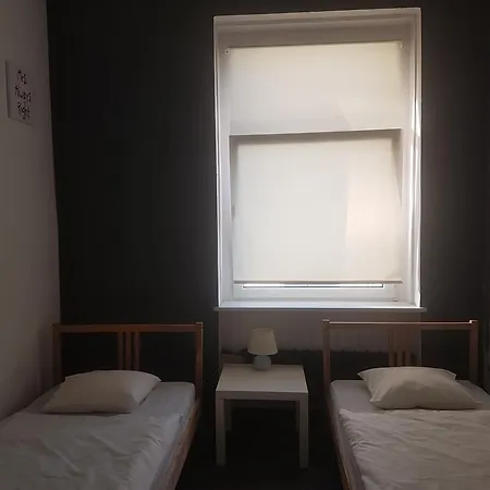 Wigwam Hostel *
